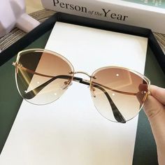 SPECIFICATIONSDepartment Name: ADULTBrand Name: OLOIUItem Type: EYEWEARModel Number: 5349Eyewear Type: SunglassesStyle: CAT EYEFrame Material: ALLOYPlace Of Origin: China (mainland)Lenses Material: RESINLenses Optical Attribute: GradientLenses Optical Attribute: UV400Lens Width: 65 mmLens Height: 54 mmOrigin: Mainland ChinaGender: WOMENCertification: CEChoice: yessemi_Choice: yes Luxury Cat, Cat Eye Sunglasses Women, Skull Lover, Ocean Colors, Rimless Sunglasses, Color Lenses, Luxury Sunglasses, Eye Design, Luxury Women