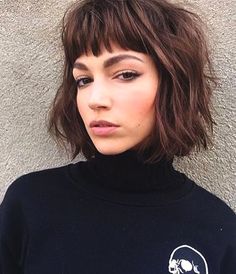 Short Layered Bob Haircuts, Layered Bob Haircuts, Short Bob Haircuts, Haircuts With Bangs, Grunge Hair, Elegant Hairstyles, Womens Haircuts