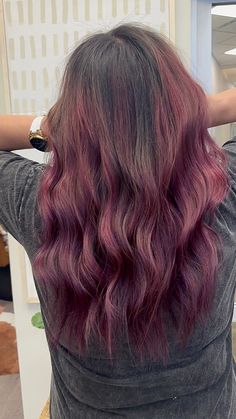 brunette base with a purple violet balayage Purple Hair Balayage Brunettes, Plum Balayage Hair, Violet Balayage, Raspberry Hair, Reddish Brown Hair, Violet Hair, Balayage Brunette, Purple Violet, Fall Hair Color