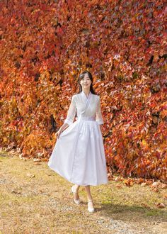 This is a Korean Modern Hanbok Wrap Style Dress for Women. It is Wrap Style Lace Long Dress in White color. This hanbok is modernly designed so you can wear it comfortably and beautifully. This modern hanbok is perfect dress for special celebrations such as Wedding, engagement parties or various events. 📐Model size Height 5.5ft(168cm) Weight 106lb(48kg) Waist circumference 25in(63.5cm) Wearing a size S top ⭐You can create a variety of styles by layering skirts of different colors on this dress. Elegant Ceremony Dress With Lace Patchwork, Elegant Dresses With Lace Patchwork For Ceremony, Elegant Lace Patchwork Dress For Ceremony, A-line Lace Dress With Lace Sleeves For Wedding, A-line Lace Sleeve Wedding Dress, White Dress With Lace Bodice For Banquet, White Lace Trim Dress For Banquet, Spring Ceremony Lace Dress, Ceremonial Ao Dai With Lace Sleeves