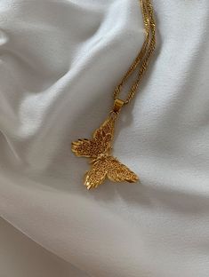 18K Gold Filled Butterfly Monarch Necklace – SweetPeeps Necklace Women Gold, Women Gold Chain, Butterfly Monarch, Diamond Accessories, New Gold Jewellery Designs, Delicate Gold Necklace, Fancy Jewelry Necklace, Pretty Jewelry Necklaces, Gold Chain Design