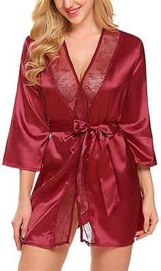 Your comfort will be at an all-time high when you slip into this women's robes. We pursue perfection in material, design and details on all our women's sleepwear to bring you the best goods and use experience.