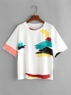 Graphic Tess, White Graffiti, T Shirt Painting, Graffiti Prints, Latest T Shirt, Tshirt Outfits, T Shirt Diy, Print Tee, T Shirts With Sayings