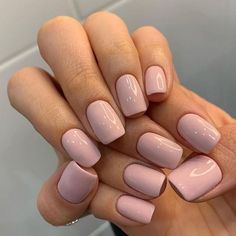 15 Nude Short Nails For Spring Spring Short Nails 2022 : Fancy trying your hand at doing your own nails? Or perhaps you're on the hunt for ideas to show you nail artist. Nagel Tips, Work Nails, Nail Candy, Classy Nails