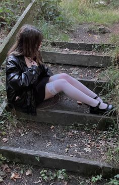 Soft Macabre Aesthetic Outfits, Goth Outfits With Mary Janes, Tumblr Soft Grunge Outfits, Romantic Core Aesthetic Outfit, Tumblr Grunge Aesthetic Outfit, Black Coquette Aesthetic Outfit, Dark Soft Aesthetic Outfits, Feminine Goth Aesthetic, Summer Goth Aesthetic