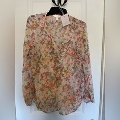 Lauren Conrad Women's Floral Cream Peach Blouse With Inner Cream Camisole Size S New. Cuffed At Sleeve, Elegant Blouse, Measures Approximately 23” Long X 19” Wide , Sleeve Length Approximately 23”. Peach Blouse For Vacation, Peach Blouse For Beach, Spring Season, Peach Blouse For Spring Beach Occasions, Peach Blouse For Beach In Spring, Spring Peach Blouse For Day Out, Peach Floral Print Summer Blouse, Feminine Long Sleeve Peach Blouse, Feminine Peach Long Sleeve Blouse, Peach V-neck Blouse For Spring