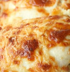 a close up view of some cheese pizza