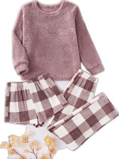 Cozy Winter Home Sets, Cozy Winter Sleepover Sets, Cozy Bottoms For Winter Sleepover, Cozy Bottoms For Sleepover In Winter, Plaid Pant, Pant Sets, Plaid Pants, Country Outfits, Long Sleeve Pyjamas