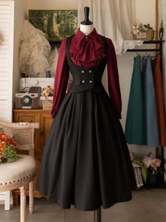 Victorian Dress Reference, Modern Victorian Fashion Aesthetic, Victorian Fashion Aesthetic, Green Fancy Dress, Vintage Dress Aesthetic, Dresses Korean Style, Dress For Graduation, Victorian Fashion Women, Fancy Outfit