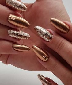 Gold And Silver Nails, Golden Nails Designs, Pearl Mermaid, Glitter Mirror, Chrome Nail Art, Golden Nails, Gold Nail Polish, Gold Nail Designs