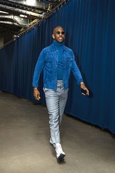 Gameday Fits, Male Athletes, Men Moda, Celebrity Men, Blue Suit Jacket, Nba Outfit