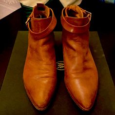 Vintage Massimo Dutti Brown Leather Booties Size 37 Great Distressed Condition. Comes With Box And Dust Bag Mossimo Dutti Women Shoes, Massimo Dutti Shoes, Shoes Vintage, Leather Booties, Massimo Dutti, Ankle Booties, Bootie Boots, Brown Leather, Ankle Boots