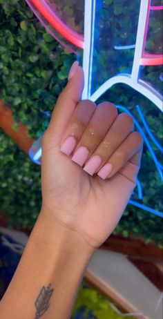 With Acrylic Nails, Nails Light Pink, Light Pink Acrylic Nails, Acrylic Nails Short, Short Pink Nails, Soft Pink Nails, Colored Acrylic