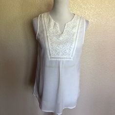 Mushka By Sienna Rose Sheer White Embroidered Sleeveless Top Ps New Size Petite Small New Without Tag Nwot Excellent Condition Sleeveless Floral Embroidered Front Pet-Free Smoke-Free Home Ships Same Day Or Next Day Experienced Seller J064(Pmd) Sleeveless Floral Embroidered Blouse For Spring, Sleeveless Floral Embroidery Blouse For Summer, Sleeveless Floral Embroidery Vacation Blouse, Sleeveless White Blouse With Floral Embroidery, Feminine Sleeveless Embroidered Tops, Embroidered Sleeveless Beach Blouse, Sleeveless Embroidered Beach Blouse, Sleeveless Top, New Color