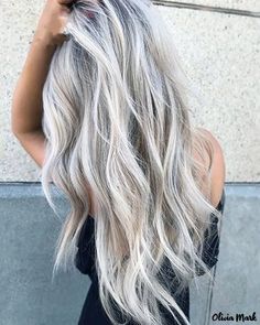 Olivia Mark - 24 Peluca Larga Sintética Rizada Ondulada Ombre con Raya en Medio - Gris Beachy Waves Hair, Hot Haircuts, Frontal Hairstyles, Ombré Hair, Brown Blonde Hair, Hair Envy, Platinum Blonde, Blonde Balayage, Anime Cosplay