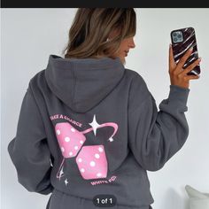 Brand New White Fox Aesthetic, White Fox Hoodie Pink, Cute White Fox Hoodie, White Fox Sweatshirt, White Fox Boutique Sweatshirt, White Fox Hoodie, Fox Hoodies, Fox Hoodie, Fox Shirt