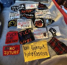 How To Make A Punk Jacket, Punk Back Patch Ideas, Alt Patches Ideas, Making Punk Clothes, Jean Patches Ideas Punk, Battle Vest Back Patch, What To Where To A Concert, Grunge Patch Pants, Patch Vest Punk