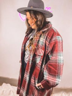 Looking for the *perfect* plaid shacket?? Look no further (and the best part, it has POCKETS!) This long shirt jacket is the perfect edition to your wardrobe, easy to layer and even easier to wear with pretty much everything! Paired here with our Metallica One Size T-Shirt. This is meant to be an oversized fit | Model is 5'10" wearing a size 2X Also available in S / M / L . Polyester and Wool blend Plaid Shacket, Long Shirt, Pretty Much, Shirt Jacket, Metallica, Wool Blend, Fitness Models, Meant To Be, Long Sleeve Shirts