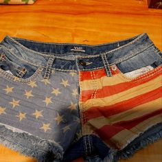 Cute American Flag Detail Jean Shorts, Nwot. 10 Inches Long, And 2 1/2 Inch Inseam. American Flag Jeans, Flag Jeans, American Flag, Red Blue, Jean Shorts, Red And Blue, Flag, Size 6, Womens Shorts