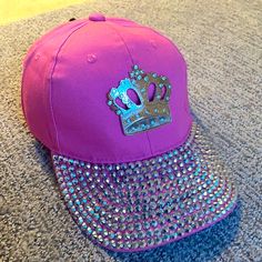 Nwt Hot Pink Crown Hat Trendy Silver Party Hat, Silver Party Hat, One Size Fits Most, Silver Party Hat One Size Fits Most, Adjustable Silver Snapback Baseball Cap, Silver Adjustable Snapback Baseball Cap, Trendy Silver Summer Hat, Adjustable Silver Baseball Cap, Silver Adjustable Baseball Cap, Adjustable Silver Bling Hat