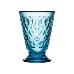 Expertise, passion, commitment and tradition. The oldest French La Rochère glassworks since 1475 has been included in a small group of companies elected as living heritage of the industry. Inspired by the French countryside, the masters of La Rochère continue the production without changing the great attention to the quality of the glass, with its unique style.   Water glass from the Lyonnais collection, capacity of 20cl. Material: Glass Light blue Set: 6 Glasses Style Baroque, Water Glass, French Countryside, Glass Lighting, Glass Set, Blue Water, Pint Glass, Small Groups, Shot Glass