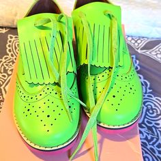 6th & Madison Brooklyn Brogue Lime -New Size 37 Upper Leather Sole Rubber Lime Green Shoes, Funky Shoes, Flat Shoes Women, Lime Green, Loafer Flats, New Color, Brooklyn, Loafers, Women Shoes