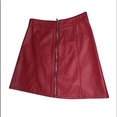 Forever 21 Red Vegan Lightweight Party Leather Mini Skirt Has A Silver Zipper That Goes From Top To Bottom! Fits A Size Small Petite Sp Never Been Worn! It Is In Gret Condition With No Rips, Holes, Stains Or Odors And Comes From A Pet Free And Smoke Free Environment! Click On The To “Like” This Item And You Will Be Notified On The App If This Goes On Sale & Will Be Offered For A Lower Price In The Future! Follow My Closet To Easily See When New Items Are Listed! (I Always Follow And Share Back!) Leather Christmas, Personal Style Inspiration, Skirt With Buttons, Micro Mini Skirt, Tie Front Cardigan, Rayon Pants, Leather Mini Skirt, Forever 21 Skirts, Plaid Mini Skirt