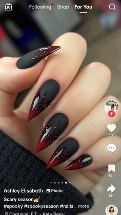 Nail Red And Black Design, Back Nails Designs, Red Nail Halloween, Black Tip Nails Halloween, Halloween Blood Nail Art, Black Nails Halloween Simple, Halloween Red And Black Nails, Blood Red Halloween Nails, Halloween Nail Designs Red And Black