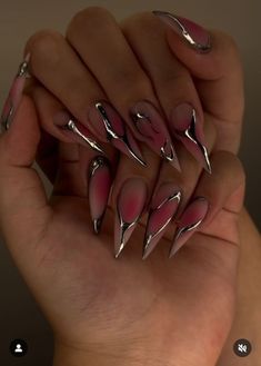 Chrome Nails Designs, Silver Nail, Goth Nails, Colorful Nails, Girly Acrylic Nails, Diy Nail Art, Nagel Inspo, Cat Kuku, Silver Nails