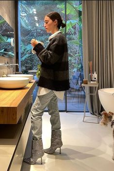 Bex Core, February Fashion, Vibe Mood, Stile Kylie Jenner, Random Outfits, Look Festival, Casual Chique, Outfit Jeans, Looks Street Style