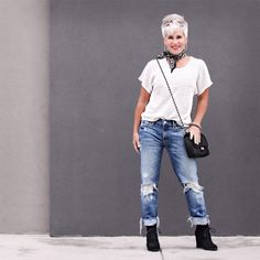 Lilla P Chic-ness! - Chic Over 50 40s Fashion Women, Mode Ab 50, Chic Over 50, Best Jeans For Women, Clothes For Women Over 50, Slim Fit Dress Pants, Fashion For Women Over 40, Outfit Jeans, Over 50 Womens Fashion