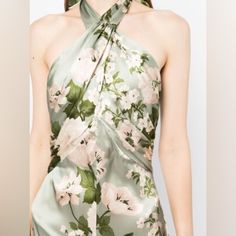 Reformation Veria Is A Sleeveless Maxi With An Adjustable, Halter Neckline And Wrap Front That Ties At The Back Neck With A Hidden Zipper At The Waist. It Also Features An Open Back And Ruched Bodice For A More Sophisticated Look. 100% Silk Size 4p - Petites Size 4 In Tarragon Print Retails For $448 Never Worn , Brand New In Perfect Condition. Silk Halter Neck Dress For Garden Party, Veria Silk Dress, Planet People, Fern Green, Reformation Dresses, Ruched Bodice, Silk Maxi Dress, Halter Neckline, Floral Motif