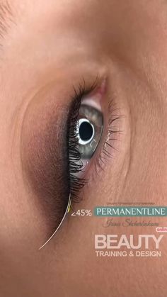 A simple step-by-step of how to create a shaded eyeliner tattoo ✨ Shaded Eyeliner Tattoo, Eyeliner Tattoo Permanent, Eyeliner Style, Tattoo Eyeliner, Eyebrow Microblading, Tattoo Makeup