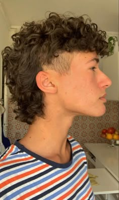 Guys Mullet Haircut Curly, Curly Shaved Mullet, Curly Hair Mullet Haircut, Super Curly Mullet, Mullet Fade Haircut Curly, Short Shaggy Mullet Curly, Curly Men Mullet, Medium Curly Mens Hairstyles, Mid Taper Mullet Curly