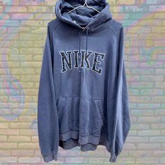 Label size: Extra Large Recommended size: Extra Large How it fits: Regular Pit to pit: 25" Shoulder to bottom: 31" Flaws: Photos show marks if any Material : 100% Cotton Era: Y2K Colour: Blue/Multicolor Nike Blue Hoodie, Vintage Nike Hoodie, Athletic Sweatshirts, 90s Streetwear, Nike Hoodie, Blue Hoodie, Nike Blue, Label Sizes, Vintage Nike