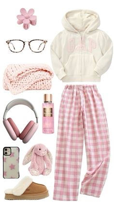 Cute Fits For Spring, Cute Cozy School Outfits, Pink Cozy Outfits, Pink Winter Fits, Cute Winter Outfits Pink, Christmas Comfy Outfit, Cozy Outfit Ideas For School, Preppy Winter Outfits For School, Korean Pastel Outfits