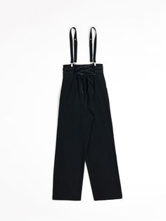 These pants feature a front zipper for easy wear, a comfortable elastic waistband and lace-up at the back for a customizable fit. The detachable suspenders are secured with pant clips, offering versatile styling options. Practicality meets elegance with two slant pockets on either side, perfect for carrying your essentials.   	 		 			Size 			S 			M 			L 			XL 		 		 			Full Length 			100 			101 			102 			103 		 		 			Waist 			68-78 			72-82 			76-86 			80-90 		 		 			Hips 			96 			100 			104 			1 Black Bottoms With Suspenders For Spring, Black Workwear Bottoms With Suspenders, High Waist Bottoms With Suspenders For Spring, High Waist Black Bottoms With Suspenders, Steampunk Fashion Male, Gothic Skirts, Beige Blouse, Bloomers Shorts, Pleated Bodice