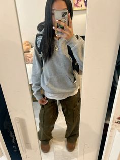 outfit inspo | streetwear | timbs | green cargos | gray hoodie Outfit Ideas With Zip Up Jacket, Grey Shoe Outfits For Women, Street Wear Date Outfit, Outfits That Go With Green Pants, Baddie Outfits Inspo For School, Cute Fits With Cargo Pants, Cropped Hoodie And Leggings Outfit, Cute Outfits With Green Pants, Outfits W Hoodies