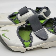 Like New, Never Worn Pair Of Vintage Nike Air Rift Split Toe Sneakers, Women's Size 8. Beautiful Spring Green Interior With Beige Leather Exterior. Pair Is In Excellent Condition With Minor Creasing On The Leather. Purchased Directly From Niketown Back In The Day. Size Women: Us 8 / Uk 5.5 / Eu 39 Carefully Stored In A Non-Smoking Home. Thank You For Shopping With Us! Nike Shoes Vintage, Nike Air Huarache Black, Nike Air Rift, Nike Vapor Max, Black Huarache, Nike Air Max Excee, Velvet Sneakers, Green Interior, Nike Tennis Shoes