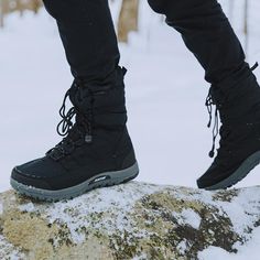 A featherlight winter boot, ESCALATE is a must-have for comfort and safety on both frozen and snow-covered terrains. Recommended during high levels of activity, ESCALATE is a versatile, easy-pack option that boasts some of Baffin’s most comprehensive, proprietary anti-slip technology. Insulated Rubber Boots, Black Hiking Boots, Tall Winter Boots, Mens Winter Boots, Hunting Boots, Outdoor Boots, Waterproof Winter Boots, Mens Snow Boots, Safety Boots