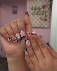 #hellokitty #sanrio #nails #acrylics #gelnails #acrylicnaildesigns Sanrio Nails, Kitty Nails, Hippie Nails, Pink Ombre Nails, Airbrush Nails, Long Acrylic Nail Designs, Drip Nails