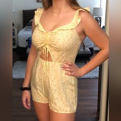 Size Large Never Worn Condition: New Yellow Casual Summer Jumpsuits And Rompers From Forever 21, Nice Rompers, Black Lace Jumpsuit, Gray Romper, Fitted Romper, Working Out Outfits, Sequin Rompers, Lace Jumpsuit, Strapless Romper