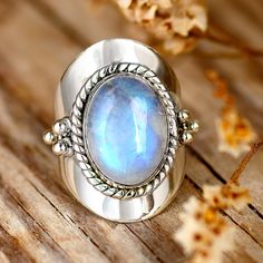 Oval shaped Moonstone ring Beautiful boho design. Genuine gemstone. Made of sterling silver. ❥ Metal: Solid sterling silver ❥ US Ring Size: Choose Size ❥ Width: 26mm ❥ Gemstone: Moonstone ❥ Gemstone Color: White ✈ Free Shipping (USPS) 🎁 Free Gift Box ↻ 60 Days Return ⌛ 24 Handling Time ** GET 15% OFF COUPON ** Visit 👉 boho-magic.com/join Join and get coupons, exclusive offers, updates, and more surprises! ** ALSO IN OUR SHOP ** Shop▸ https://etsy.me/2rT0tbC Most Loved▸ https://etsy.me/2AcpzH2 Rainbow Rings Engagement, Sterling Silver Rings Boho, White Stone Ring, Moonstone Ring Sterling Silver, Blue Stone Ring, Moonstone Engagement Ring, Moonstone Jewelry, Ring Boho, Boho Ring