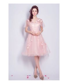 Shop affordable pink a-line v-neck knee-length tulle formal dress with flowers online. Custom-made any size or color. Pro since 2009. Chic Party Dress, Tulle Formal Dress, Knee Length Cocktail Dress, Dress With Flowers, Lace Prom Dress, Chic Party, Knee Length Shorts, Short Prom Dress, Color Name