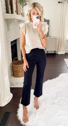 Cute Outfits With Black Jeans, Outfits With Black Jeans, Black Jeans Outfits, Networking Event Outfit, Event Outfit Ideas, Conference Outfit, Summer Office Outfits, Cute Work Outfits, Outfits To Copy