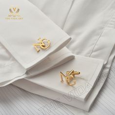 This is the ideal gift for groomsmen, best men, or anyone looking for the finest in quality and craftsmanship. These cufflinks feature an exciting stainless steel material that provides a sharp, contemporary look. The large initials are expertly crafted from solid stainless steel and are guaranteed to stand the test of time. The perfect accessory for any formal occasion, this set includes an elegant presentation box making it ready for gifting upon arrival! Material: Stainless Steel, Metal 1: Primary color: Silver, Gold, Rose Gold. 2: Gift Box : Oval Wooden Box, Heart Wooden Box. 3: The cufflink comes as a pair, If you choose quantity 1 you'll get a pair. Occasion: Anniversary, engagement, gift, party, wedding, birthday, school. necklace for men Christmas gifts best friend gift gifts for d Wedding Cufflinks Groom, Initial Cufflinks, Elegant Presentation, Gift Box For Men, Custom Cufflinks, Personalized Cufflinks, Groomsmen Proposal, Engraved Wedding, Unique Gifts For Men