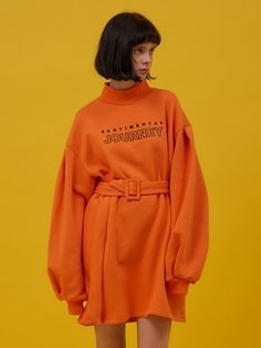 Orange Clothes, Poses References, Winter Fashion Outfits, Sweatshirt Dress, Sport Fashion, Diy Clothes, Fashion Collection, Fashion Art