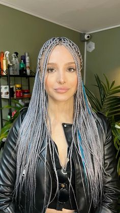 White Girl Cornrows, Peekaboo Hair, Goth Hair, Cute Lazy Day Outfits, Holiday Hairstyles, Lazy Day Outfits, White People, Grey Hair