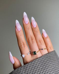 13 Gorgeous Bridal Nail Ideas to Elevate Any Wedding Look Nagellack Trends, Minimalist Nails, Nail Art Hacks, French Tip Nails, Nail Accessories, French Manicure, Nail Trends, Nail Manicure, False Nails