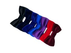 Papillon in Velluto per uomo blu notte,nero,viola,rosso,colori inverno armocromia,papillon da uomo,regalo per lui,matrimonio inverno sposo Velvet Bow Tie, Blue C, Tie Gifts, Black B, Christmas Gifts For Him, Mens Bow Ties, Velvet Fashion, Tie Accessories, Suit And Tie